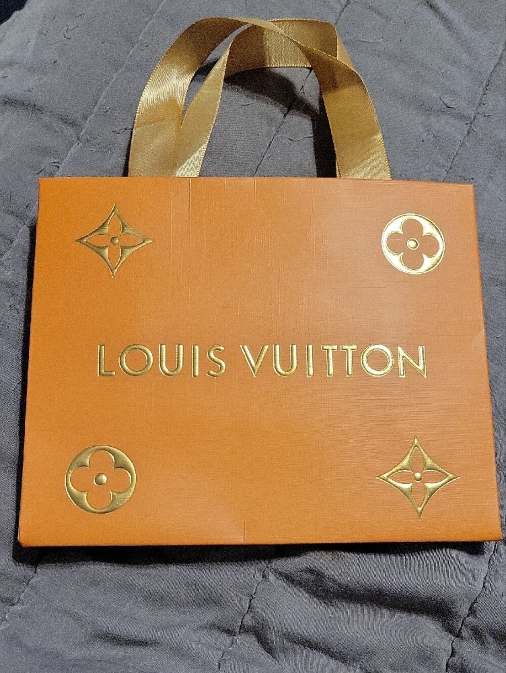 Louis Vuitton NWOT! Orange Gift Bag with Gold Accents - Picture 5 of 6